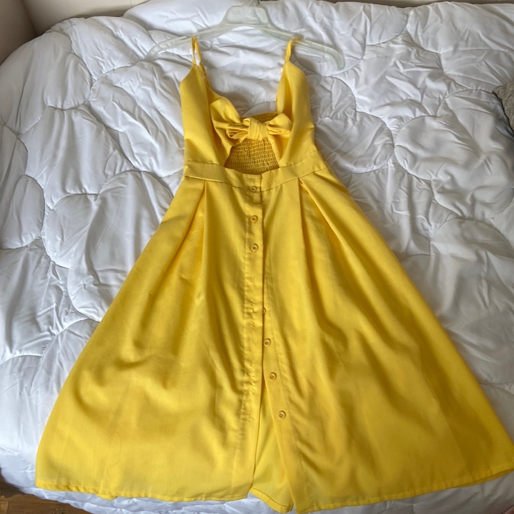 Yellow dress